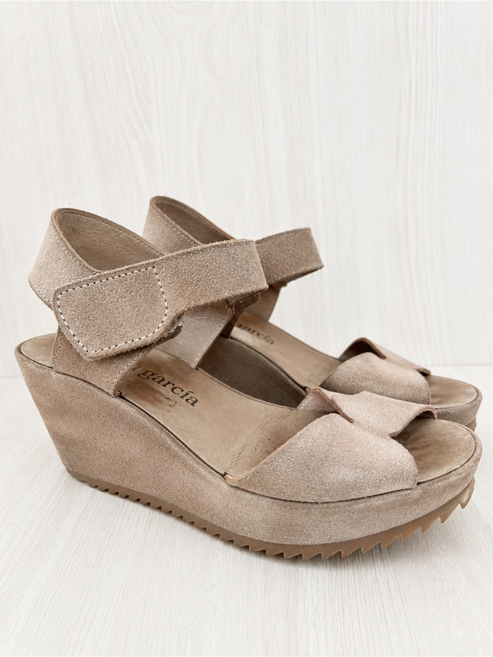 Pedro Garcia Women’s Suede Wedge Sandals Taupe Beige Ankle Strap Size 41